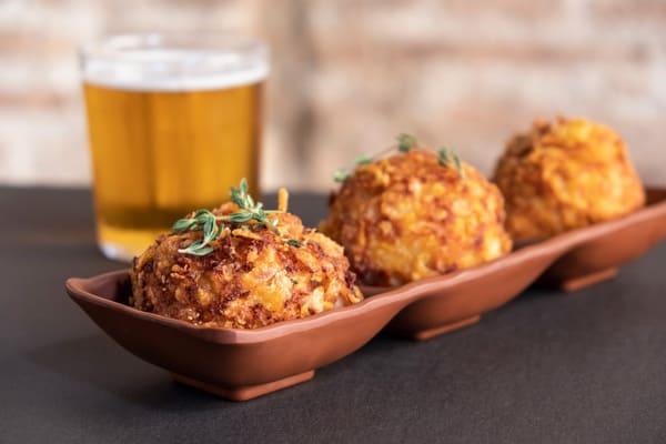 5 razones divertidas y 3 secretos de cocina para que idolatres las croquetas (de Carmela)