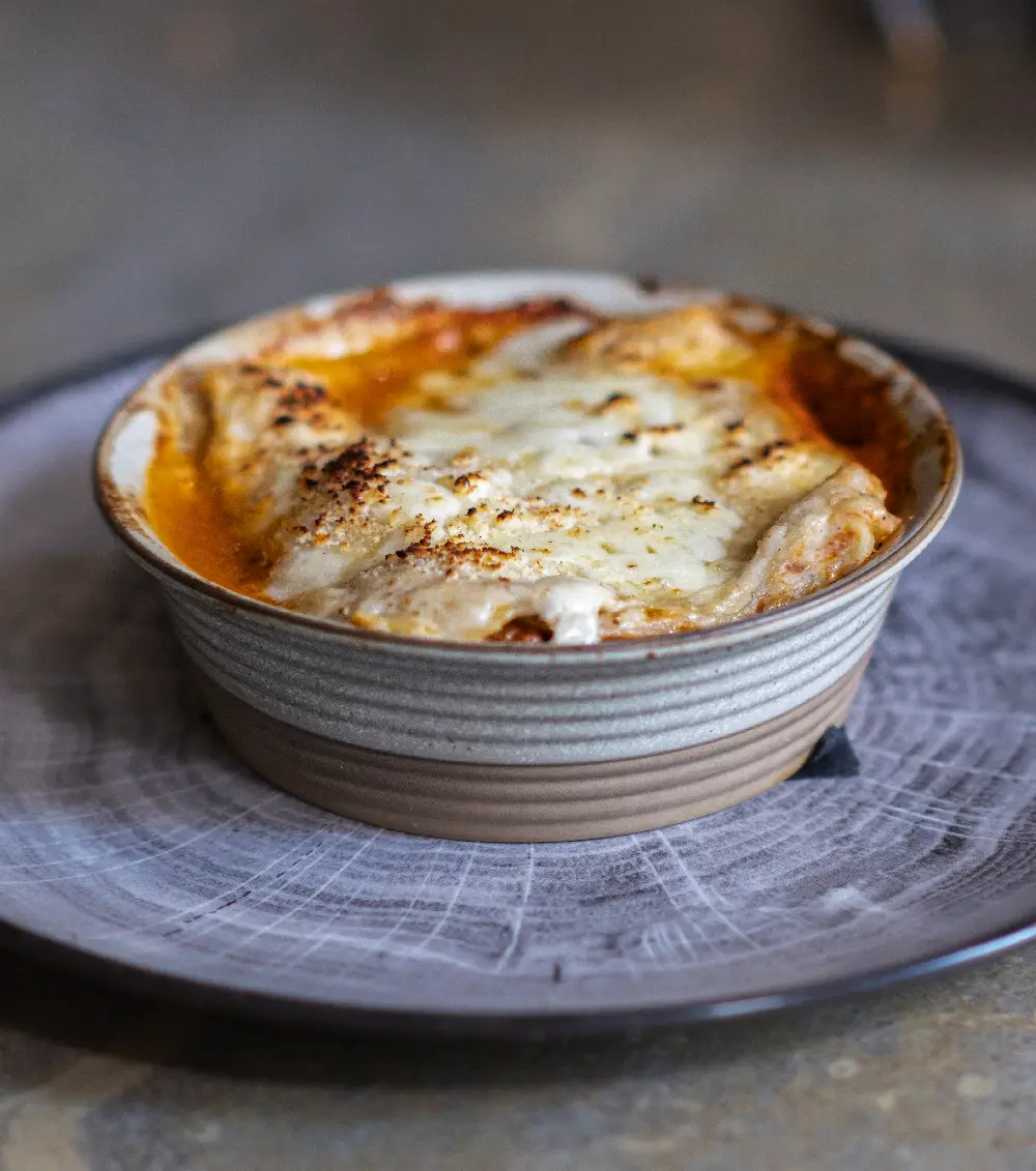 Restaurante italiano La Piccola Carmela de Granada: La auténtica pizza napolitana en tu plato